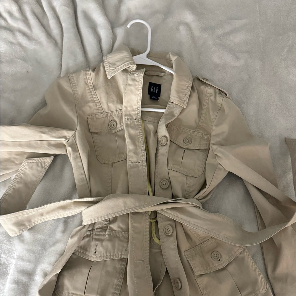 GAP Women's Beige Trench Coat Top